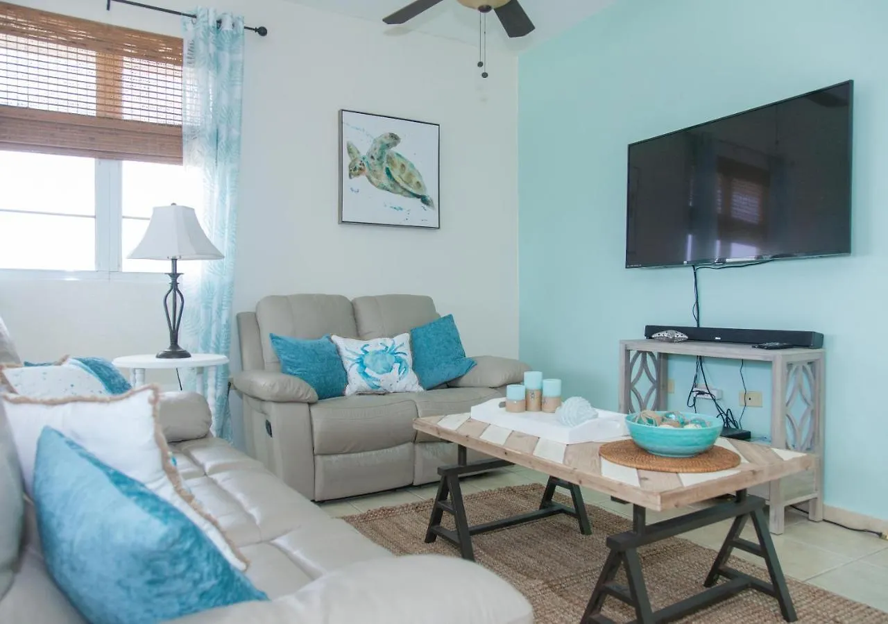 Coco Loco Ocean Views, Balcony, Pool, Laundry Apartment Rincon